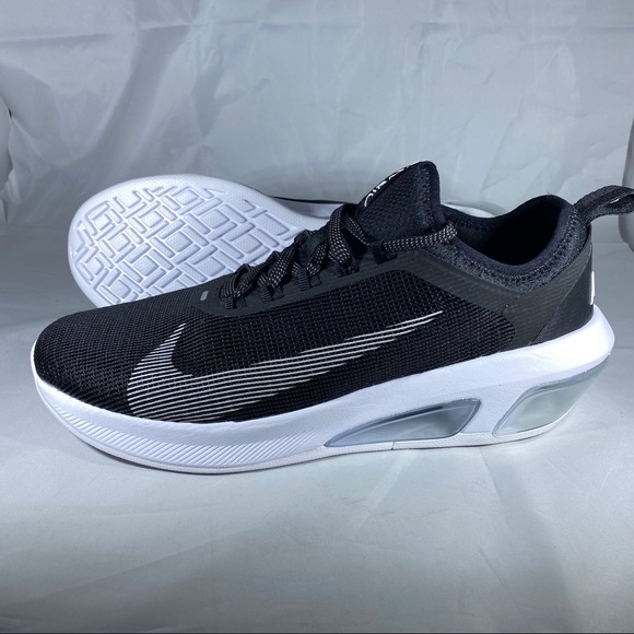 New Nike Air Max Fly Black/White AT2506 002 - Picture 2 of 8